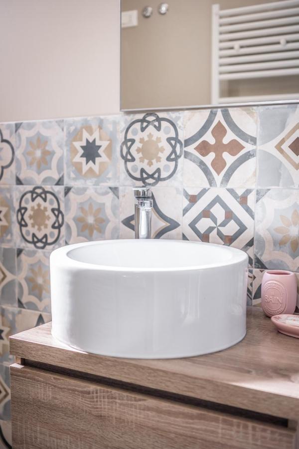מודנה Suite 649 Mono Con Terrazzo מראה חיצוני תמונה